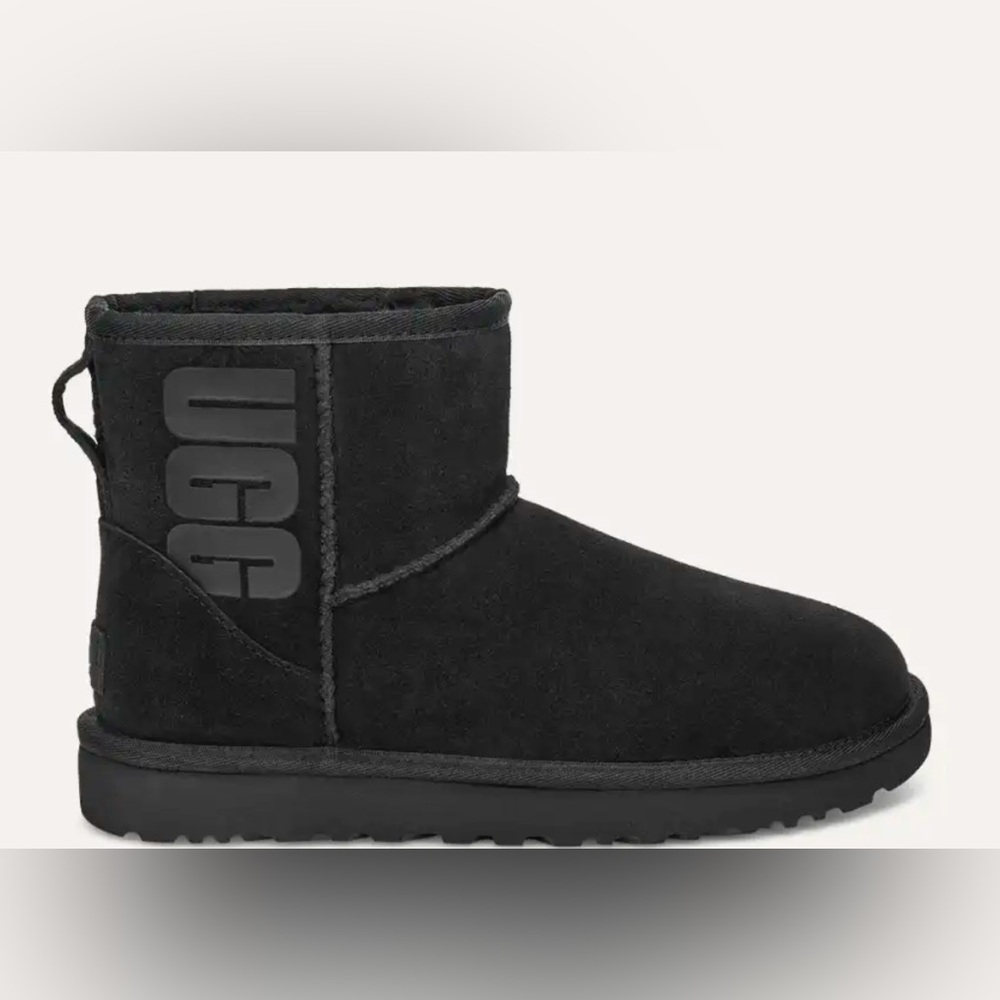 Classic Mini UGG Rubber Logo size 11 New